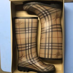 Burberry rain boots